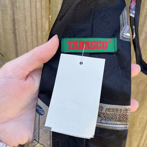 Vintage Tabasco 100% Silk Gator and Computer Novelty Printed Neck Tie - Picture 4 of 8